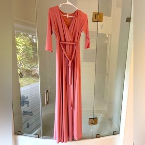 Pinkblush maternity or no maternity wrap dress. Worn once for newborn photos.